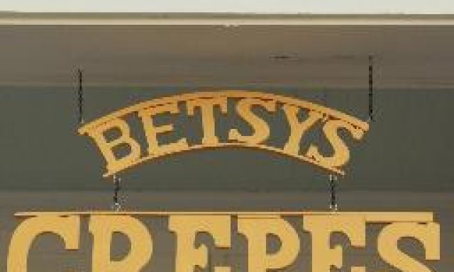 Betsy’s Crepes